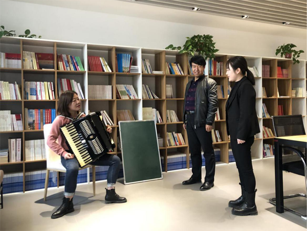 泓源公司兴趣小组活动丰富多彩、有声有色(图4) 泓源公司兴趣小组活动丰富多彩、有声有色(图4)